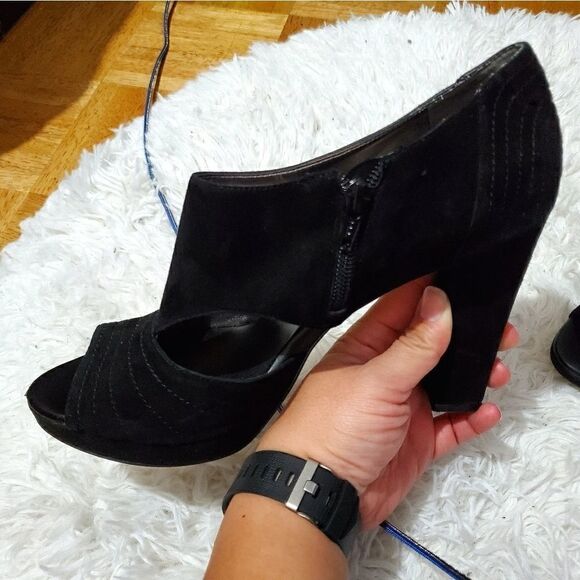 Banana republic peep toe booties - Picture 4 of 13